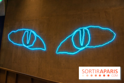 Claude Lévêque installe une œuvre à l'UGC Velizy