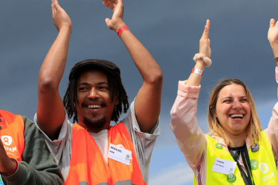 Devenez bénévole à Paris grâce à la plateforme JeVeuxAider.gouv.fr