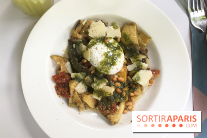 Oeuf poché, légumes grillés, copeaux de parmesan