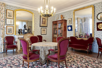 Maison des Jardies salon rdc