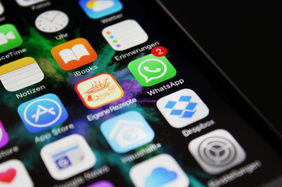 Coronavirus : WhatsApp limite les transferts de message pour lutter contre les fake news