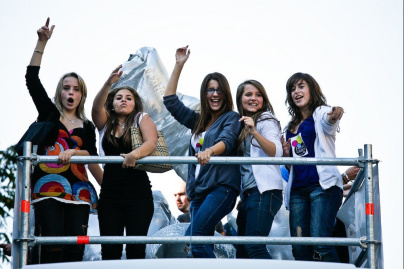 Girls on char
Laurent Wolf et Constance Epaillard
Techno Parade 2008