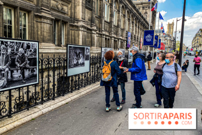 Parisiennes, l'exposition photos de Nikos Aliagas sur les grilles de l'Hôtel de Ville