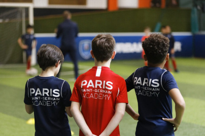Vacances scolaires : des stages de foot pour les enfants avec la PSG Academy