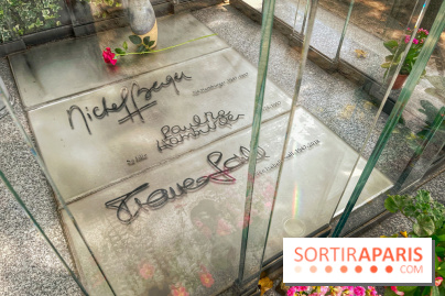 Cette tombe au Cimetière de Montmartre forme un petit arc-en-ciel au soleil, découvrez laquelle