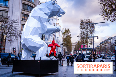 Exposition de Richard Orlinski avec Georges V et sur les Champs-Elysées