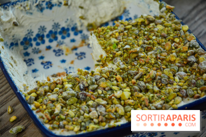 Un bar à glaces et un dessert dans un train de la Félicita