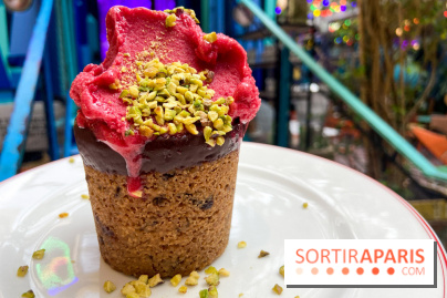 Un bar à glaces et un dessert dans un train de la Félicita