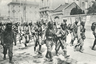 Tirailleurs sénégalais : inauguration d'une place dans le 18e arrondissement