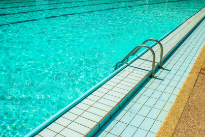 Centre aquatique de Maisons-Alfort (94) : bassins sportifs, balnéo et salle de sport 