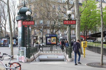 Métro Alma-Marceau