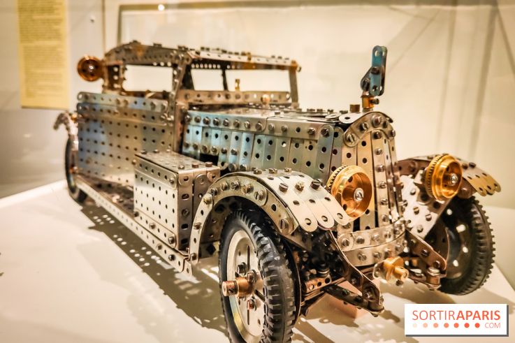 Exposition Etienne + Robial, l'exposition insolite de Futuropolis à Canal+, à voir au MAD - photos