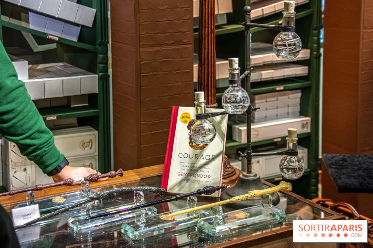 Harry Potter : nos photos du pop-up store Arribas, spécialisé dans le verre, sur les Champs-Elysées