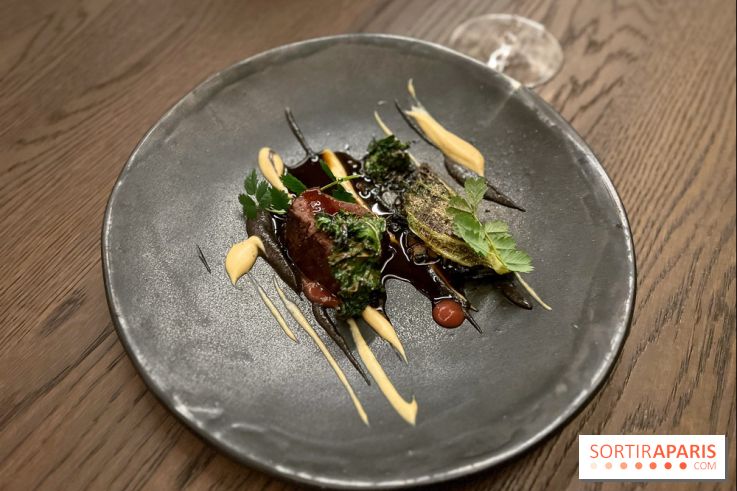 Nhome - Cerf et champignons