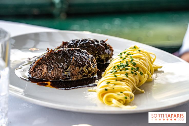 Grande Cascade restaurant 16e - Bois de Boulogne - lièvre à la royale