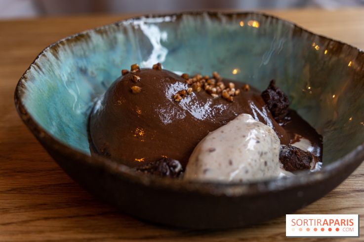 Ambos restaurant Paris - Cristina et Pierre Chomet - chocolat fumé grue - glace sarrasin