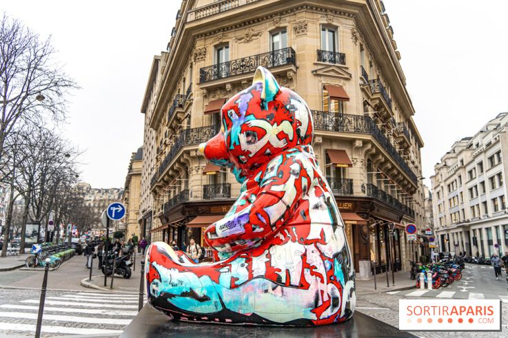 Exposition Julien et ses Juliogoths, avenue George V Paris