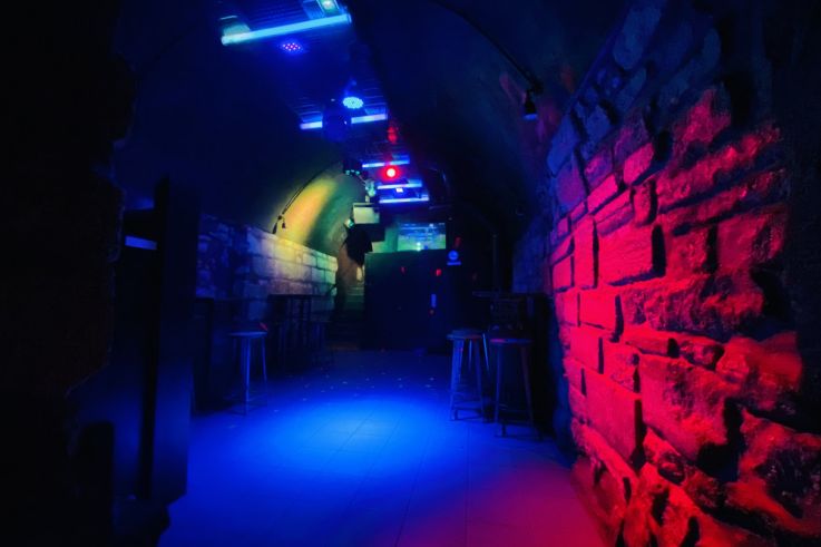 O'Chupito, le bar parisien aux 500 shots