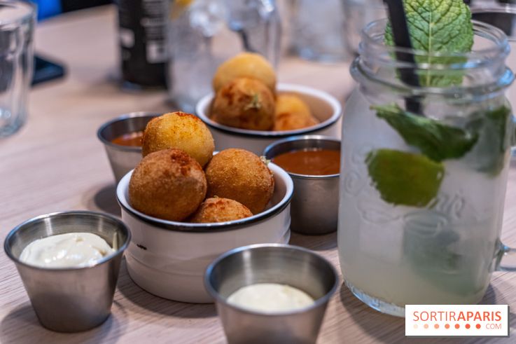 Jòia Bun - restaurant de burgers - Hélène Darroze -  croquetas fourrées aux macaronis au fromage