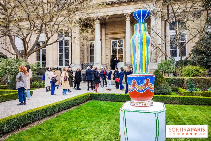 Exposition à l'Assemblée nationale : Alexandre Benjamin Navet décore la cour du Palais Bourbon