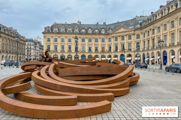 Les installations de Bernar Venet Place Vendôme