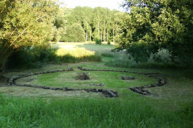 Le centre relaxant H2E et Gîte des Prés de Garnes - clairiere de garnes