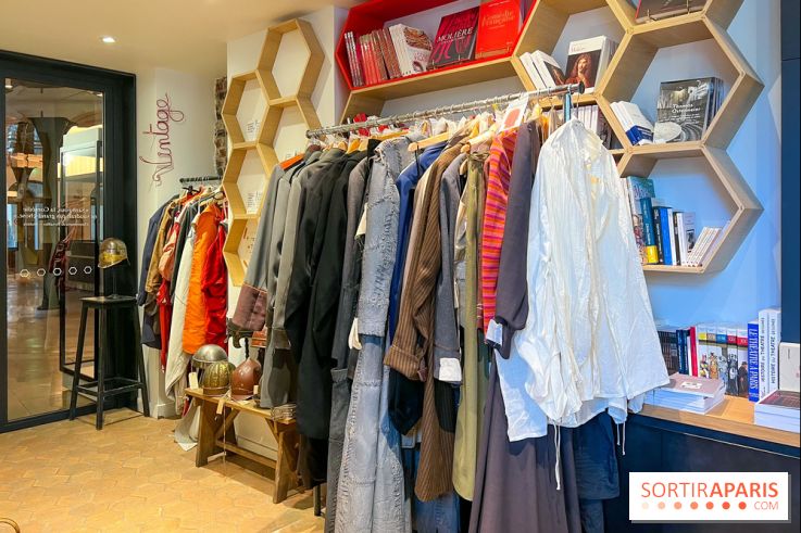 Vente de costumes de la Comédie Française - image00003