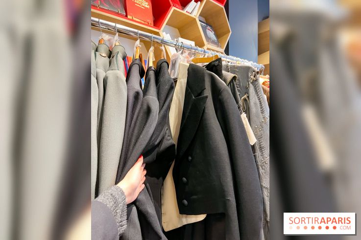 Vente de costumes de la Comédie Française - image00002