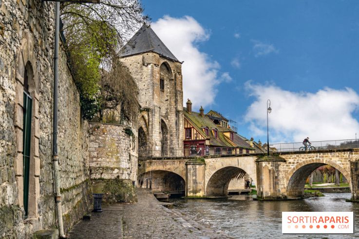 Moret-sur-Loing - citée médiévale - plus beaux détours de France