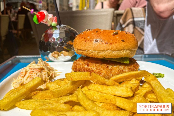 Tata Burger, le restaurant aux burgers en forme de zizi dans le Marais - B31C4B29 5B67 487D 8EF8 CDBFDB2B2F5B