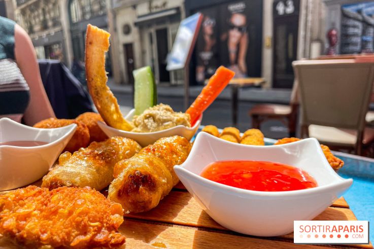 Tata Burger, le restaurant aux burgers en forme de zizi dans le Marais - C882266B 030D 49EF A809 6A74928F71FC