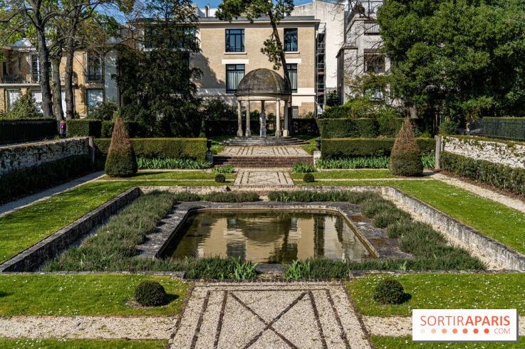 Parc de la Folie Saint-James à Neuilly-sur-Seine