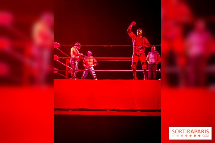 Nuit Blanche 2023 : la lucha libre fait le show sur la place du Châtelet !