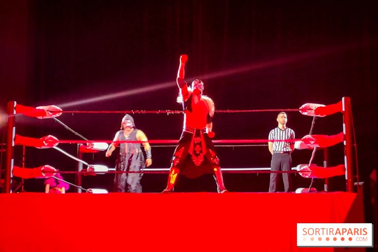 Nuit Blanche 2023 : la lucha libre fait le show sur la place du Châtelet !