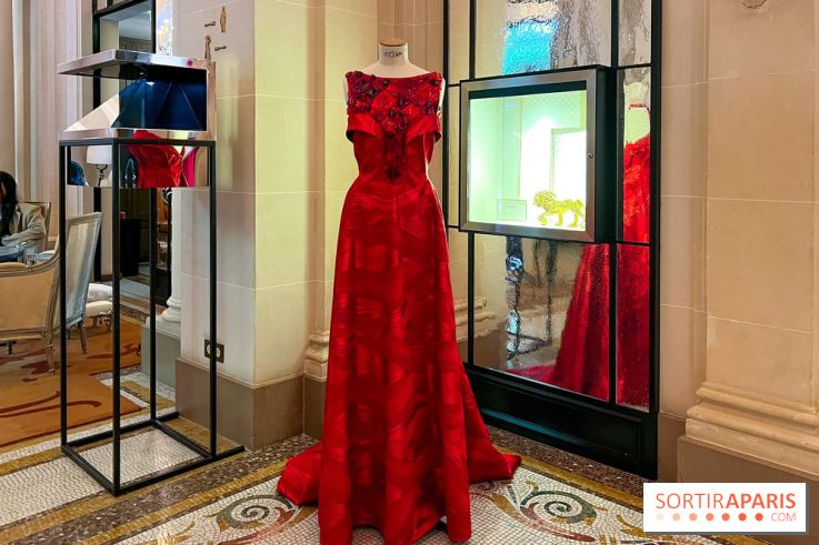 Exposition mode au Plaza Athénée pour la Fashion Week Haute Couture - image00001