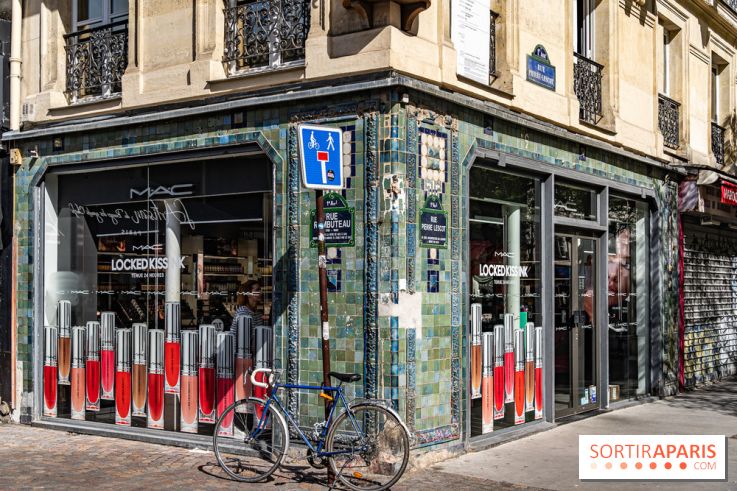 La ruche insolite, vieille enseigne aux Halles
