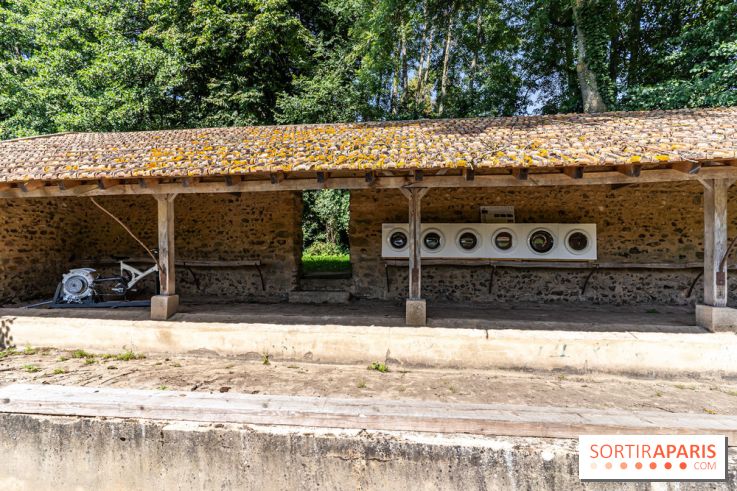 Folies lavoirs, les lavoirs des Yvelines et de la Vallée de Chevreuse accueillent l'art contemporain
