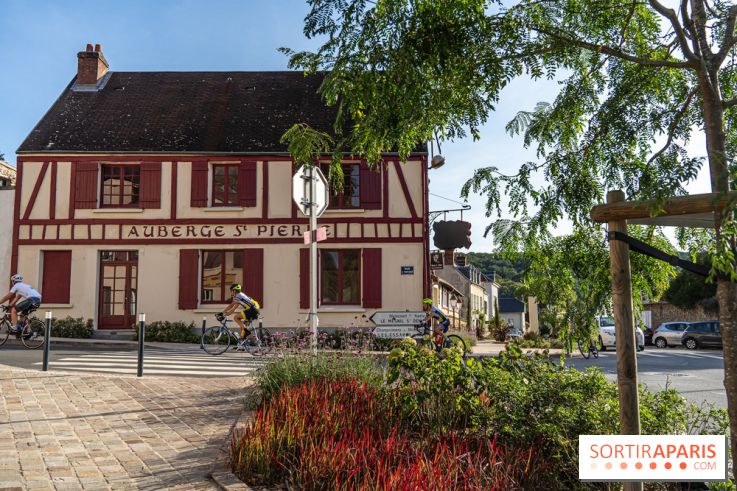 Village de Dampierre en Yvelines  -  Auberge Saint-Pierre
