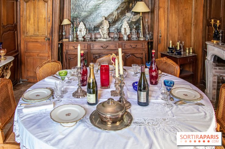 Domaine de Jean-Claude Brialy à Monthyon salle à manger