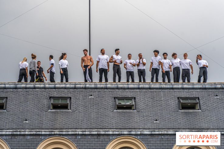 Horizon, le spectacle dans la cours du Palais Royal