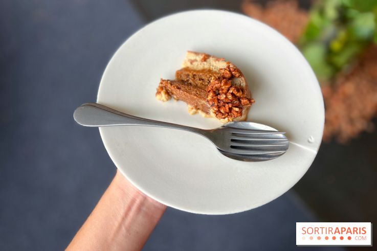 La Halle aux Grains - Bûche sarrasin noisette 2023