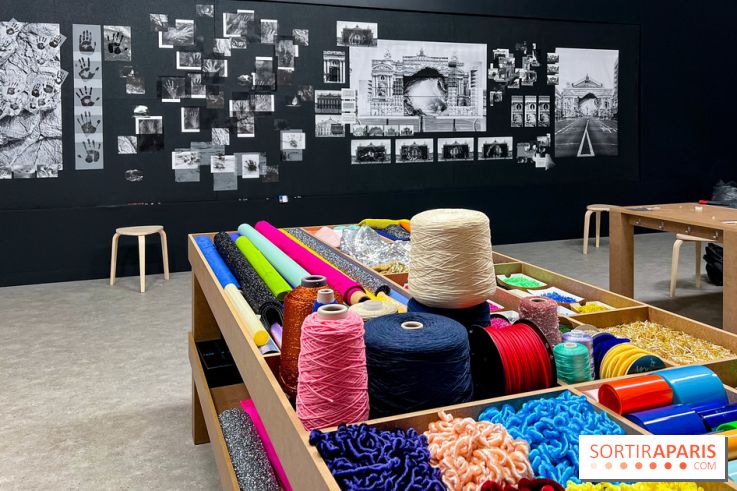 Ateliers broderie gratuits JR x Galerie du 19M pour la suite de l'œuvre monumentale sur la façade de l'Opéra Garnier