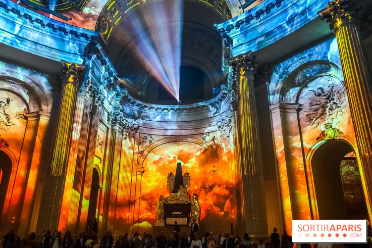 Aura, un spectacle son et lumières qui illumine le Dôme des Invalides - photos et vidéo