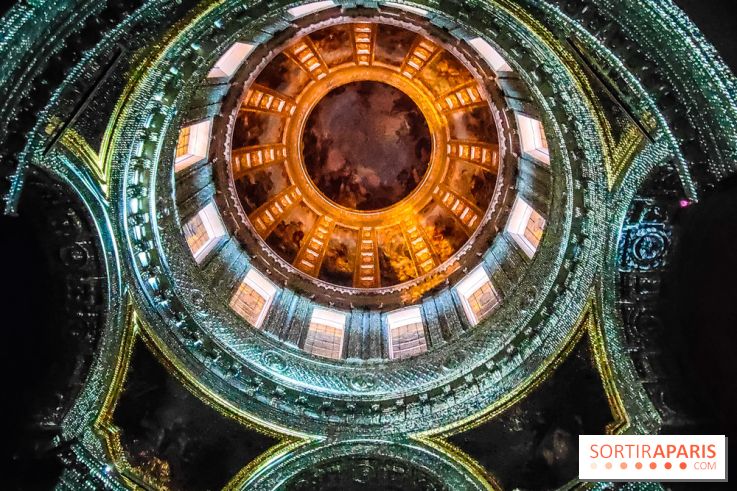 Aura, un spectacle son et lumières qui illumine le Dôme des Invalides - photos et vidéo