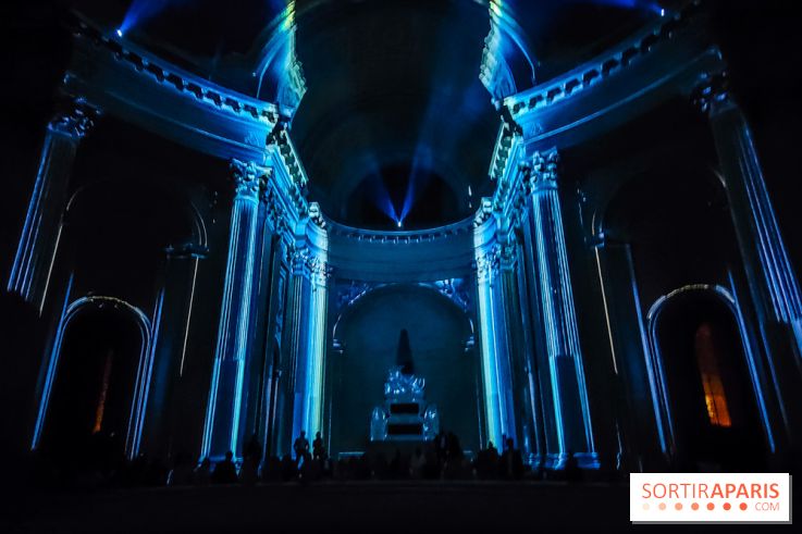 Aura, un spectacle son et lumières qui illumine le Dôme des Invalides - photos et vidéo