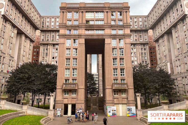 Découverte de l'architecture de Noisy-le-Grand, des Arènes de Picasso aux Espaces Abraxas