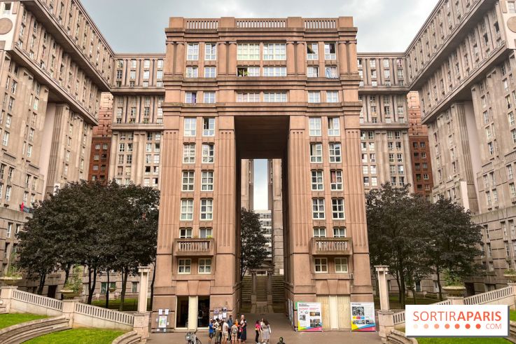 Découverte de l'architecture de Noisy-le-Grand, des Arènes de Picasso aux Espaces Abraxas