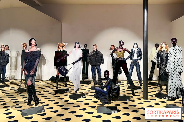 Le pop-up store évènement de H&M Studio dans une galerie d'art - Paris Fashion Week