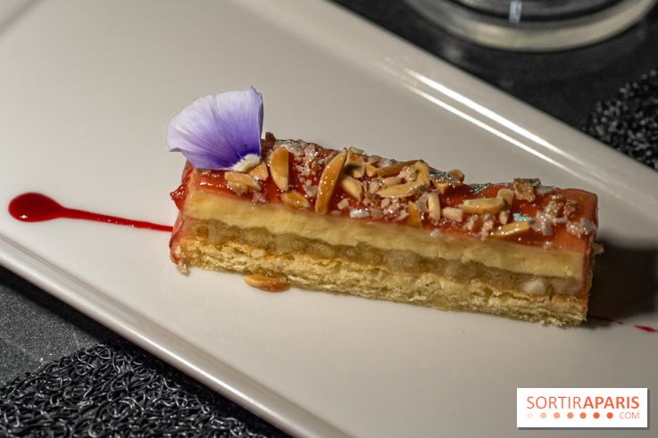 Bus Saint Germain 1920 - dîner dans un bus en traversant Paris  -  A7C3712