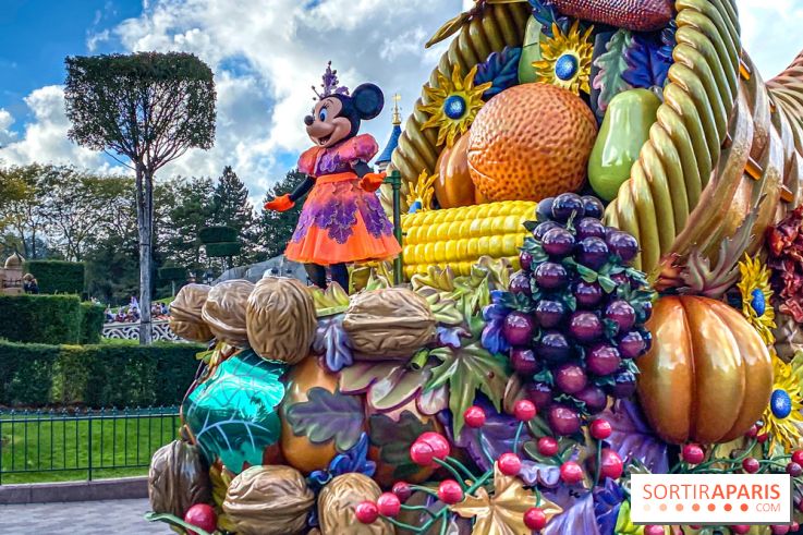 Halloween 2023 Disneyland Paris parade